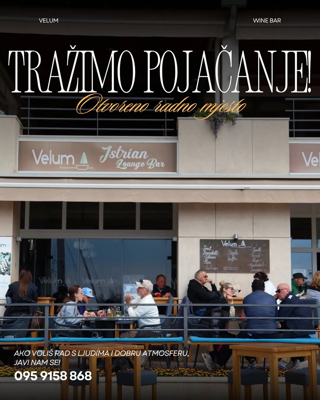 Velum bar na rivi u Vrsaru s gostima na terasi